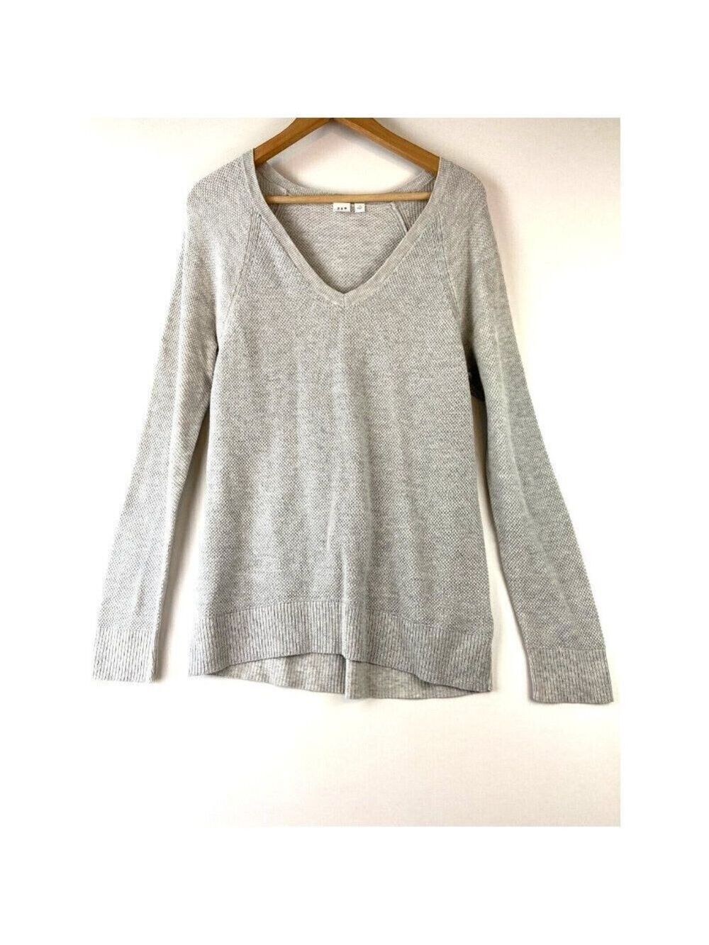 GAP Women's V-Neck Grey Sparkling Sweater Size Large